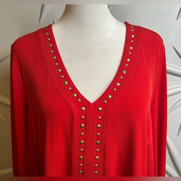INC SZ L (NWT) Red v-neck top w/gold studs. Bust 44”-48” - Picture 5 of 7